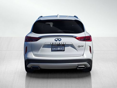 Used 2019 INFINITI QX50 Essential w/ Proactive Package FWD image 5