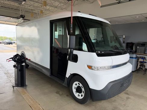 Used 2024 Chevrolet Brightdrop 600 w/ Commercial Equipment Package AWD/4WD image 2