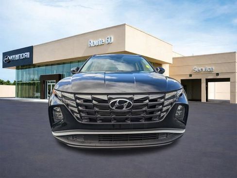 Certified 2024 Hyundai Tucson SEL w/ Convenience Package FWD image 9