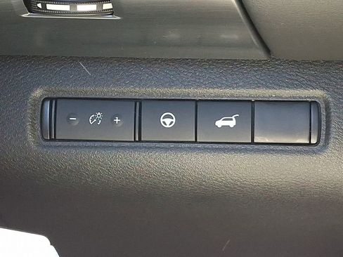 Used 2025 Nissan Pathfinder Rock Creek AWD/4WD image 25