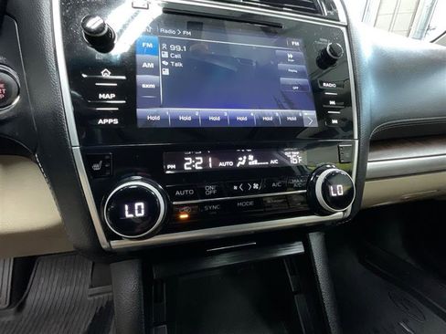 Used 2018 Subaru Outback 2.5i Limited AWD/4WD image 17