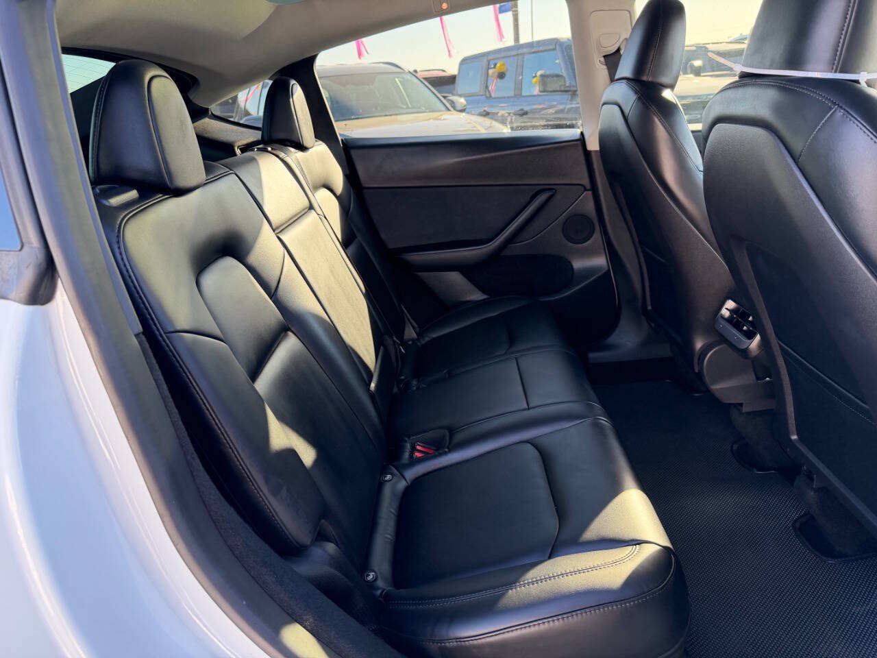 Used 2023 Tesla Model Y Long Range AWD/4WD image 25