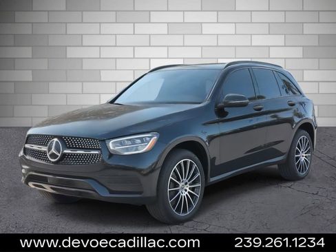 Used 2022 Mercedes-Benz GLC 300 300 image 1