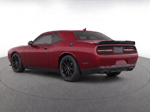 Used 2017 Dodge Challenger R/T Plus RWD image 5