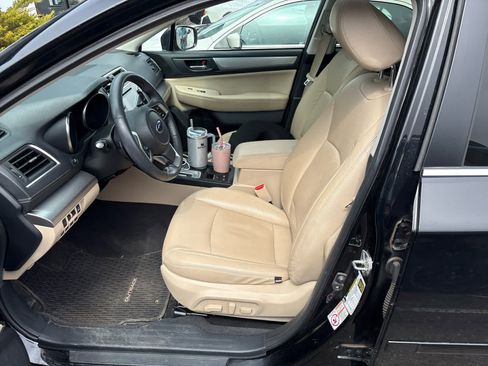 Used 2019 Subaru Outback 2.5i Premium w/ Popular Package #2 AWD/4WD image 11