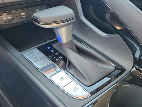 New 2026 Hyundai Elantra Limited image 31
