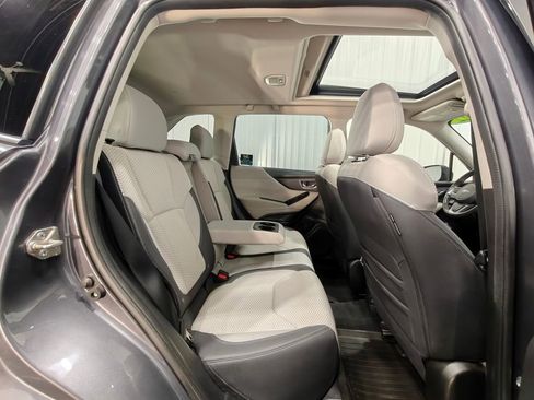 Used 2022 Subaru Forester Premium AWD/4WD image 22