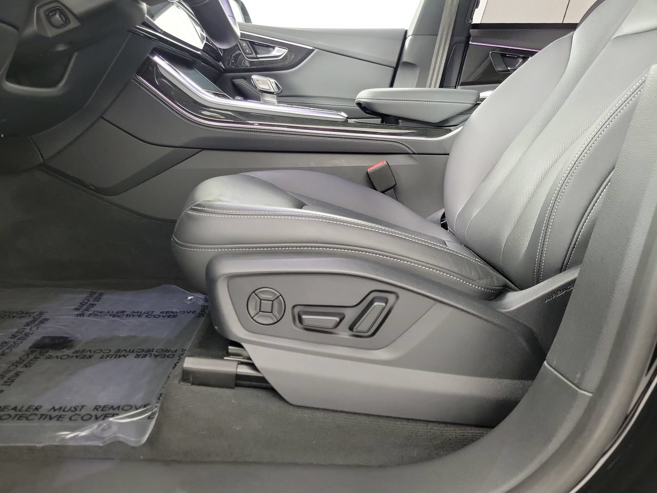 Used 2025 Audi Q8 Premium Plus w/ Premium Plus Package AWD/4WD image 27