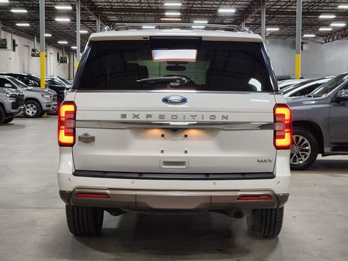 Used 2022 Ford Expedition Max King Ranch image 10