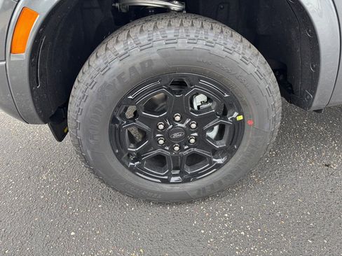 New 2025 Ford Ranger XLT w/ FX4 Off-Road Package image 11