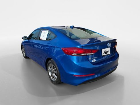 Used 2017 Hyundai Elantra SE FWD image 6