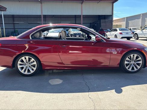 Used 2011 BMW 328i Convertible image 4