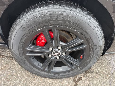 Used 2014 Ford Mustang Convertible image 10