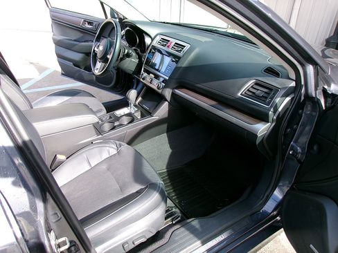 Used 2017 Subaru Legacy 2.5i Limited w/ Popular Package #4 image 9