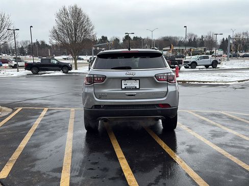 Used 2023 Jeep Compass Limited w/ Elite Group image 5