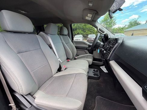 Used 2016 Ford F150 XL w/ Equipment Group 101A Mid AWD/4WD image 18