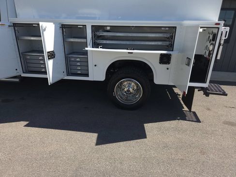 Used 2014 RAM 5500 Tradesman AWD/4WD image 4