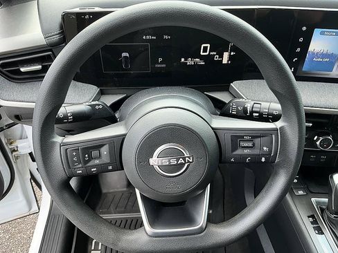 Certified 2025 Nissan Kicks SV w/ SV Premium Package FWD image 15