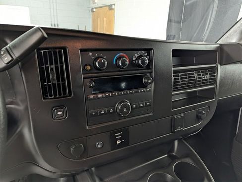 Used 2024 GMC Savana 2500 w/ Driver Convenience Package image 17