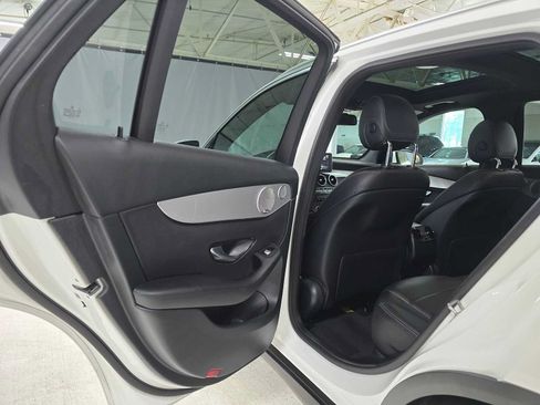 Used 2019 Mercedes-Benz GLC 350e 4MATIC image 15
