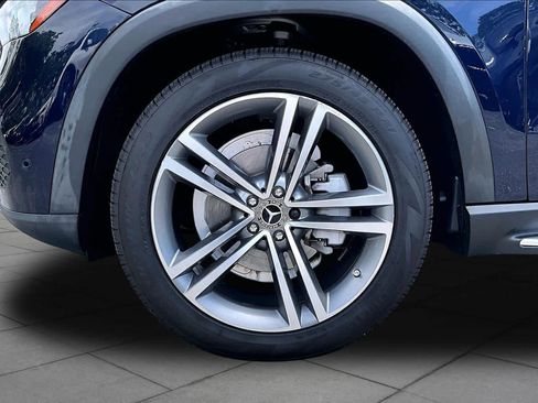Used 2022 Mercedes-Benz GLE 350 4MATIC image 11