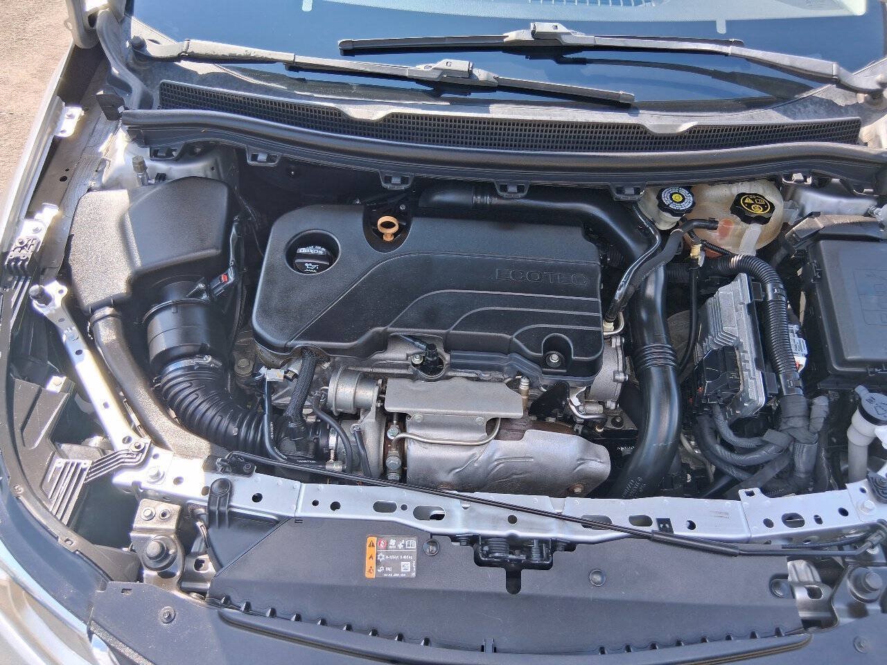 Used 2019 Chevrolet Cruze LS w/ LS Convenience Package FWD image 20