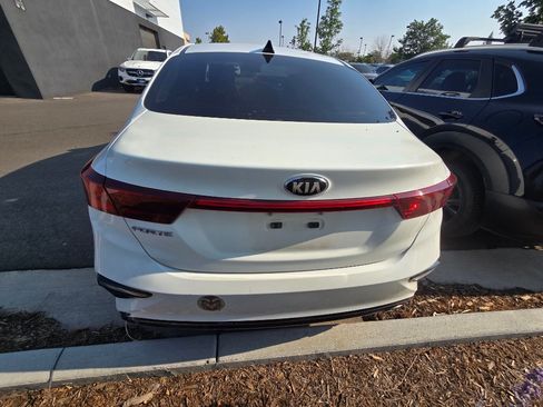 Used 2019 Kia Forte LXS FWD image 13