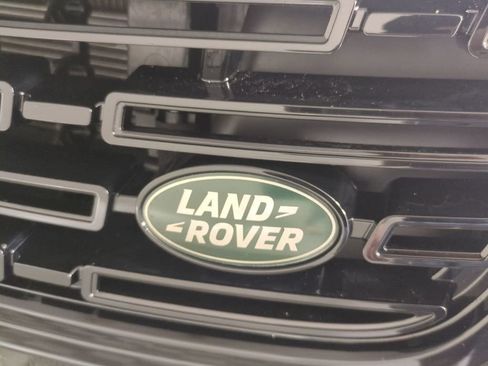 Used 2025 Land Rover Range Rover Velar Dynamic SE image 13