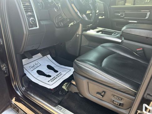 Used 2017 RAM 1500 Limited AWD/4WD image 10