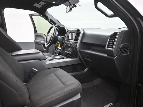 Used 2018 Ford F150 XLT w/ Equipment Group 302A Luxury AWD/4WD image 26