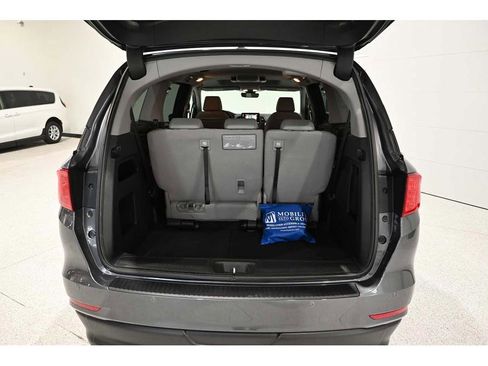 Used 2023 Honda Odyssey Touring image 25