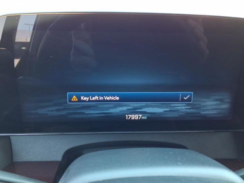 Used 2024 Chevrolet Traverse Z71 w/ LPO, Floor Liner Package image 20