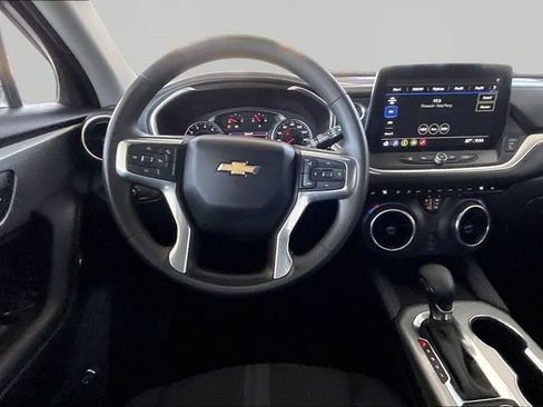 Used 2023 Chevrolet Blazer LT w/ Convenience Package FWD image 8