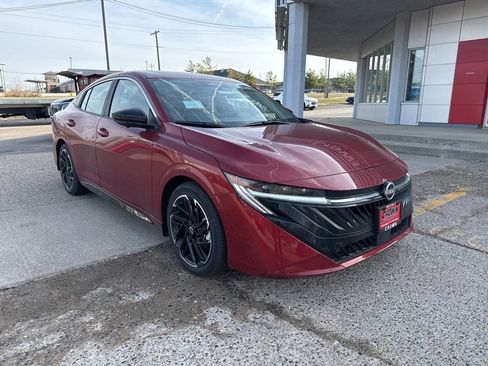 New 2026 Nissan Sentra SR image 2