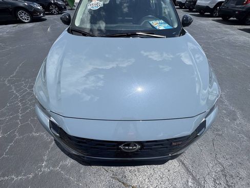Used 2024 Nissan Sentra SR w/ SR Premium Package FWD image 10
