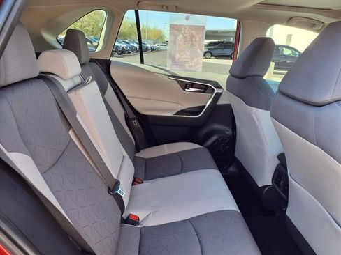 Used 2019 Toyota RAV4 XLE image 20