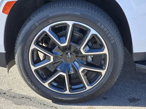 Used 2023 Chevrolet Tahoe RST image 10