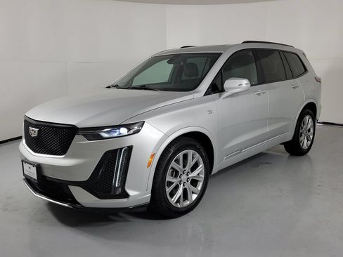 Used 2020 Cadillac XT6 Sport AWD/4WD image 2