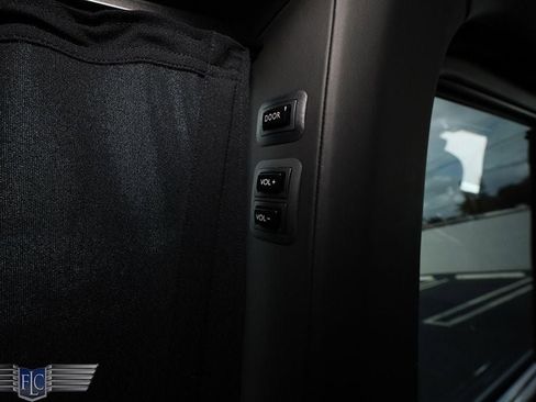 Used 2019 Rolls-Royce Cullinan image 18