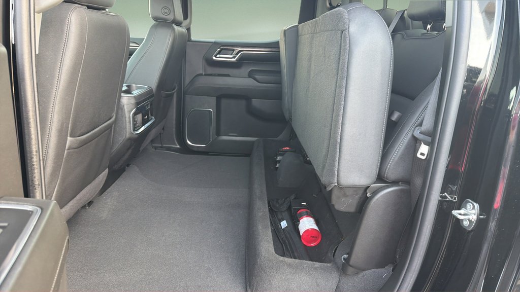 Used 2024 Chevrolet Silverado 1500 LTZ AWD/4WD image 19