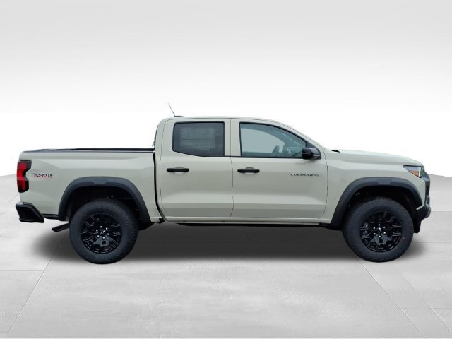 New 2026 Chevrolet Colorado Trail Boss AWD/4WD image 2