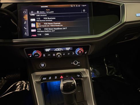 Used 2023 Audi Q3 2.0T Premium Plus w/ Premium Plus Package image 24