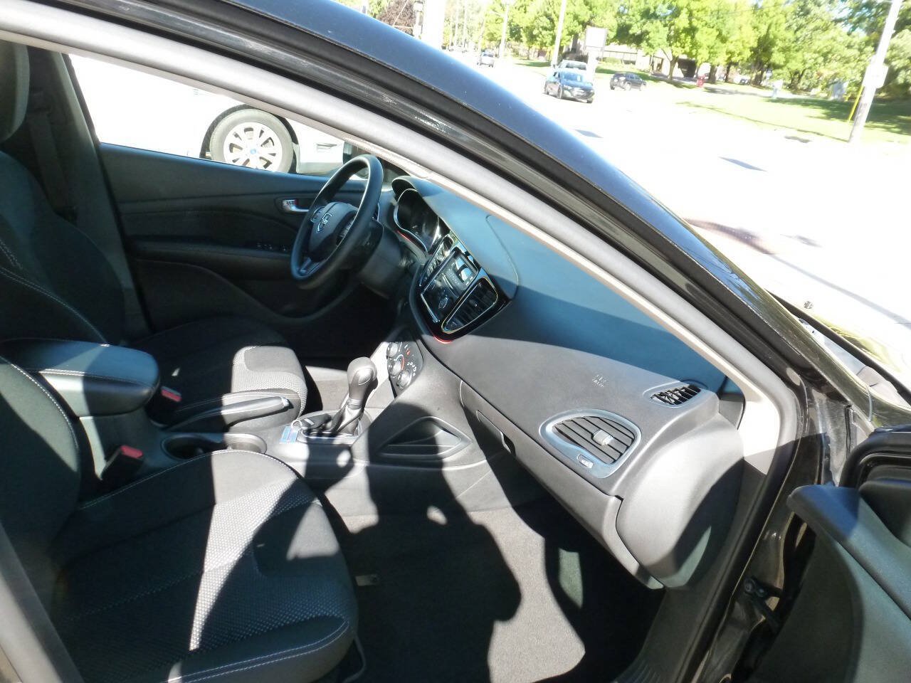 Used 2016 Dodge Dart SXT FWD image 11