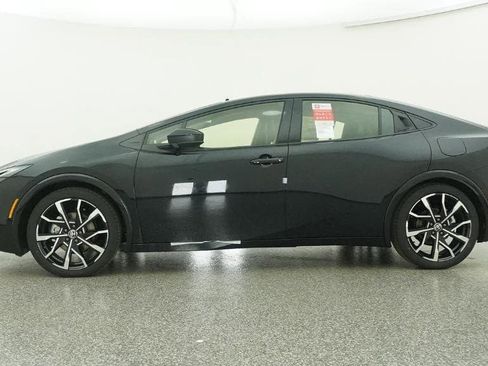 New 2026 Toyota Prius XSE image 19