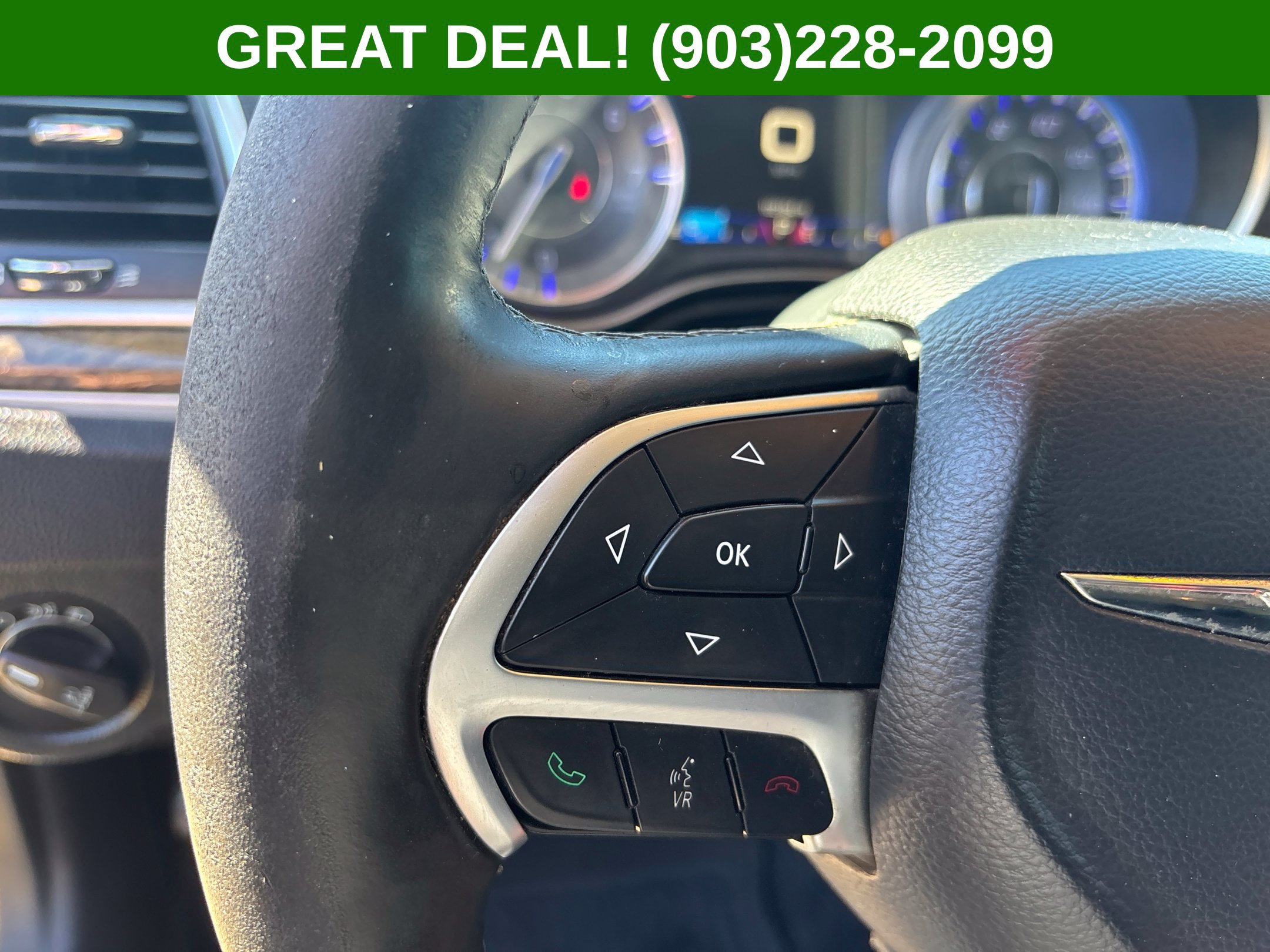 Used 2016 Chrysler 300 C RWD image 24