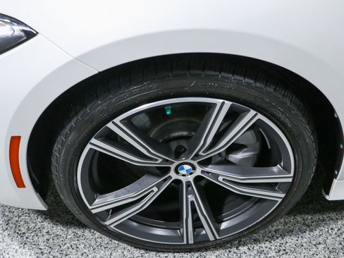 Used 2024 BMW 330i Sedan w/ Premium Package RWD image 11