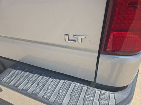 Used 2020 Chevrolet Silverado 1500 LT w/ Texas Edition AWD/4WD image 14