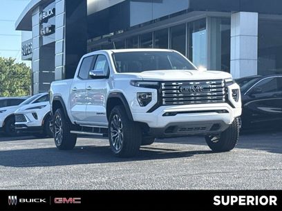 New 2026 GMC Canyon Denali w/ LPO, Black Badging Package