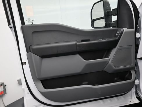 New 2026 Ford F250 XL w/ FX4 Off-Road Package AWD/4WD image 9