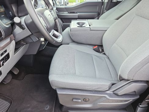 Used 2025 Ford F150 XLT w/ Equipment Group 301A Standard AWD/4WD image 13